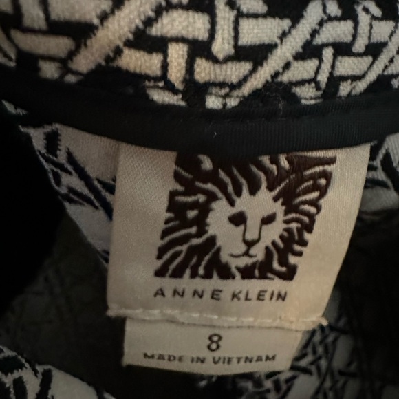 ANNE KLEIN | Ladies Ankle Length Dress Pant - Picture 3 of 4